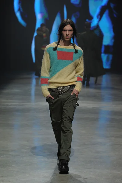 Look 71